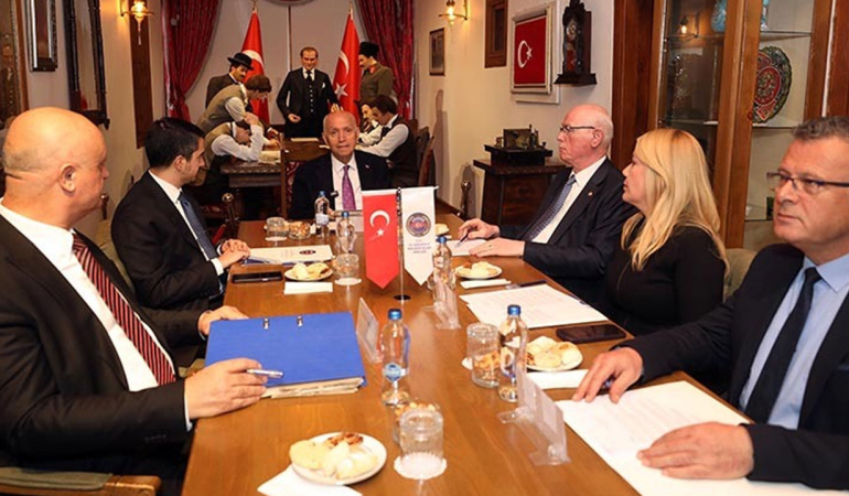 Kurtuluşun karar mekanında belediyeler zirvesi