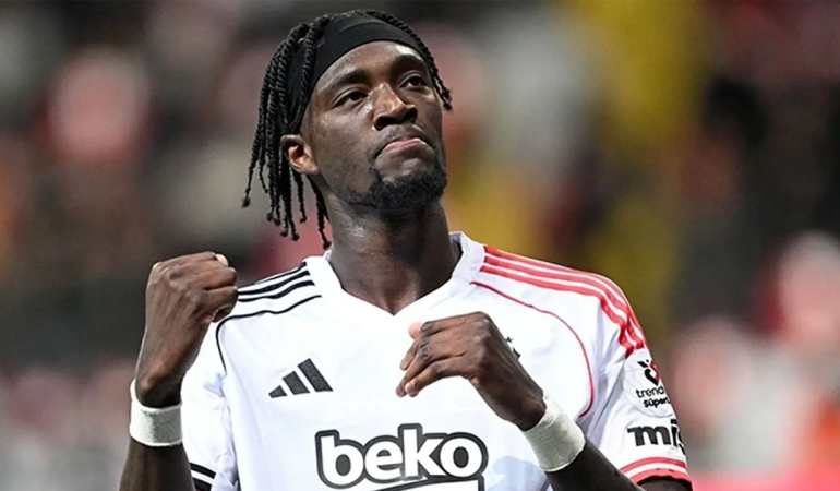 Beşiktaş KAP’a bildirdi! Görüşme başladı