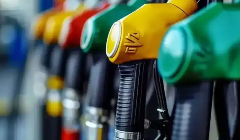 Akaryakıt tabelası yine değişiyor