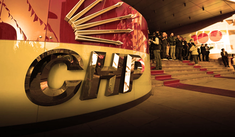 CHP kulisini karıştıran kitap