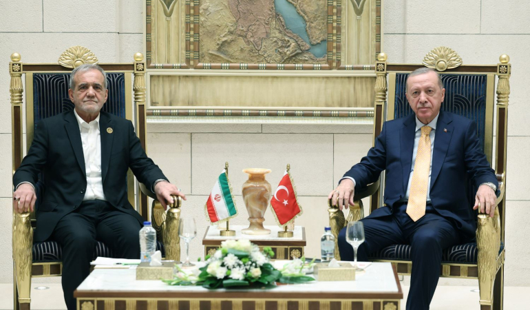 Erdoğan Pezeşkiyan ile Görüştü