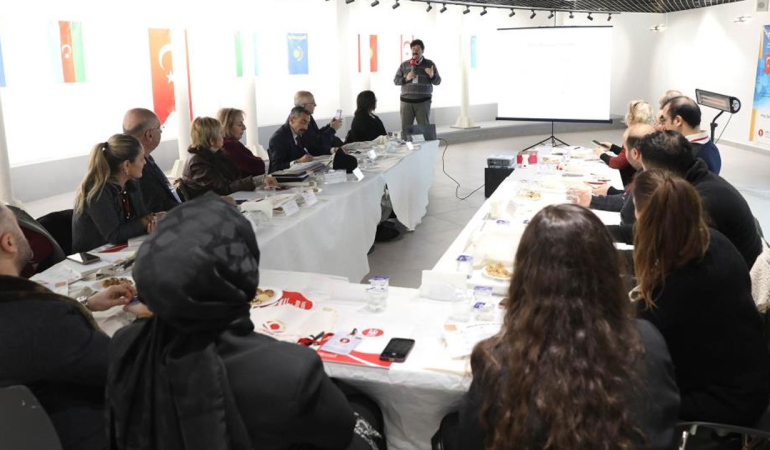 Keçiören Belediyesi’nden sivil toplum kuruluşlarına proje eğitimi