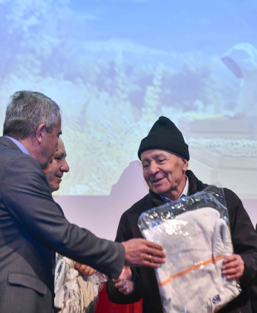 üreticinin yanında