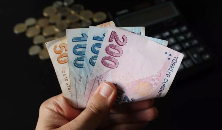 Borcu olanlara %25 kesinti