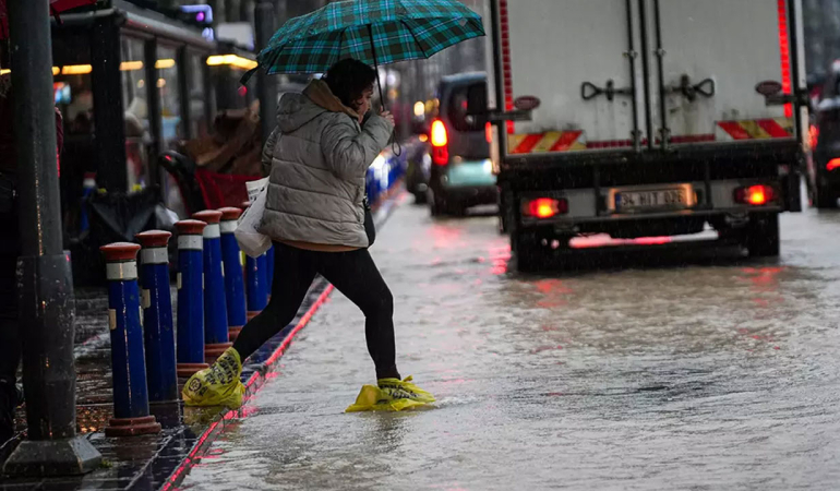 81 il için peş peşe uyarı: Sağanak, fırtına ve kar kapıda