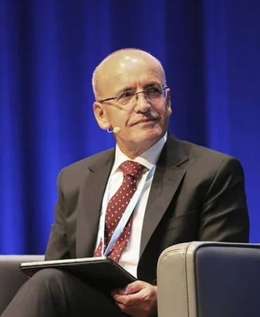 mehmet-simsek-ekonomideki-duzelme-icin-iran-i-isaret-etti