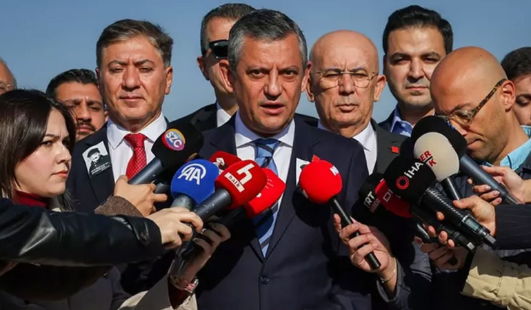 Özgür Özel’den kabine değişikliğine ilk tepki: Teslim olmayacağız