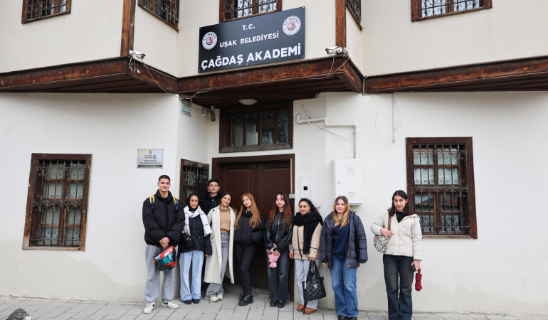 Uşak belediyesi’nden Ücretsiz Eğitim Kursları