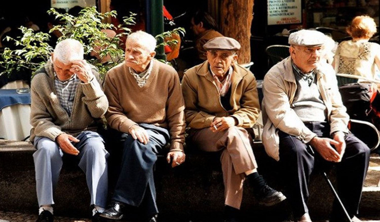 Yaşlılık sigortası geliyor