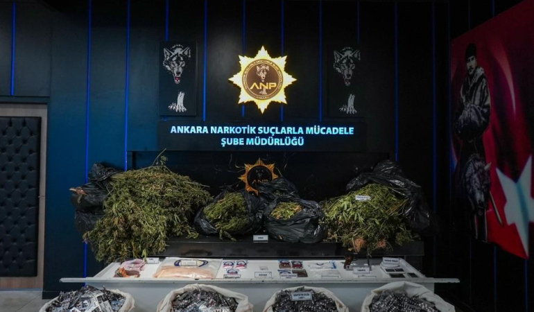 Zehir tacirlerine geçit yok: 105 şüpheli gözaltında