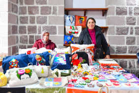 EL ÜRÜNLERİ PAZARI’NA BAHAR GELDİ (11)