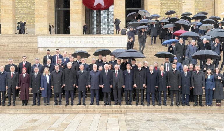 Anıtkabir’de 23 Nisan töreni