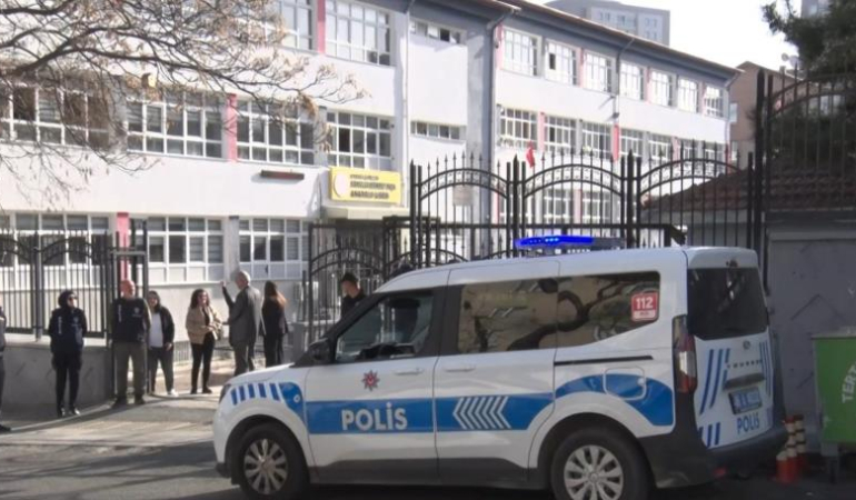 Ülke genelinde okul güvenliği alarmı