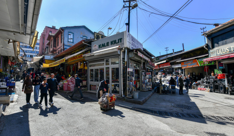Tenekeciler Caddesi yenileniyor