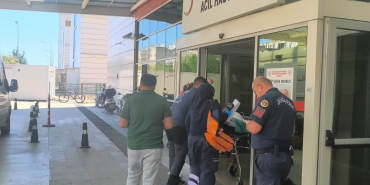 ARAÇ İÇERİSİNDE MAHSUR KALIP, BAYGIN BULUNAN ÇOCUK YOĞUN BAKIMA ALINDI