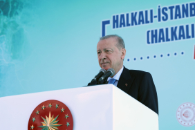 CUMHURBAŞKANI ERDOĞAN: "SİZ KİMİN HAİN OLDUĞUNU TARTIŞIRKEN BİZ ZORLU MÜZAKERE MASALARINDA TÜRKİYE'NİN HAK VE HUKUKUNU SAVUNDUK. SİZ BİRBİRİNİZİN KUYUSUNU KAZARKEN BİZ ELİMİZLE İĞNEYLE KUYU KAZAR GİBİ BARIŞA GİDEN YOLUN ÖNÜNDEKİ ENGELLERİ KALDIRDIK."