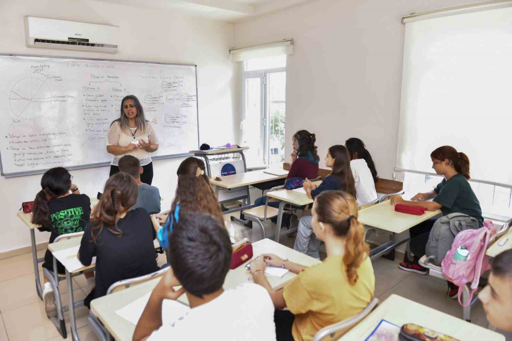 MERSİN'DE UZMANLARDAN LGS'YE GİRECEK ÖĞRENCİLERE ÖNERİLER