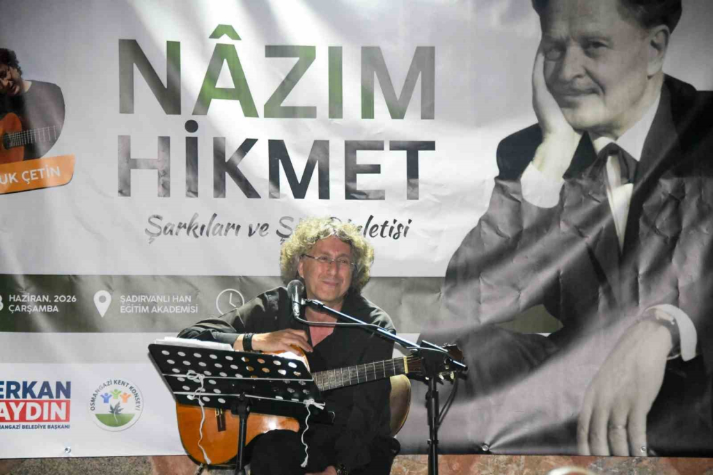 NAZIM HİKMET’İN DİZELERİ ŞADIRVANLI HAN’DA YANKILANDI