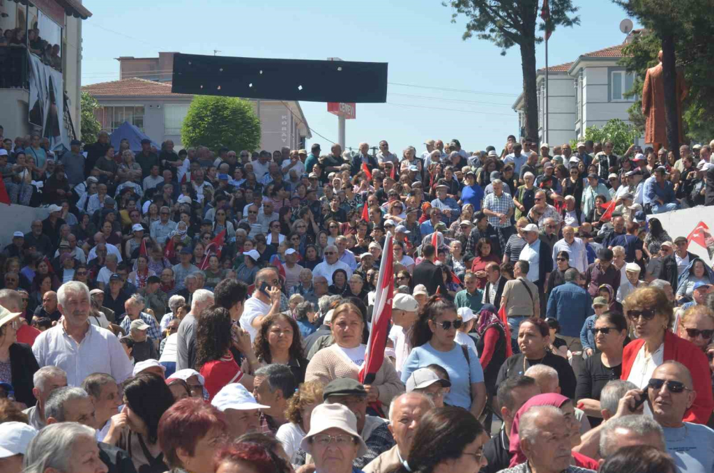 CHP GRUP BAŞKANI ÖZGÜR ÖZEL: "GEREKİRSE BU BAŞI VERECEĞİM AMA ONLARA BAŞ EĞMEYECEĞİM" "BUTLAN MESELESİ CUMHURİYET HALK PARTİSİ'NİN İÇ MESELESİ DEĞİLDİR"