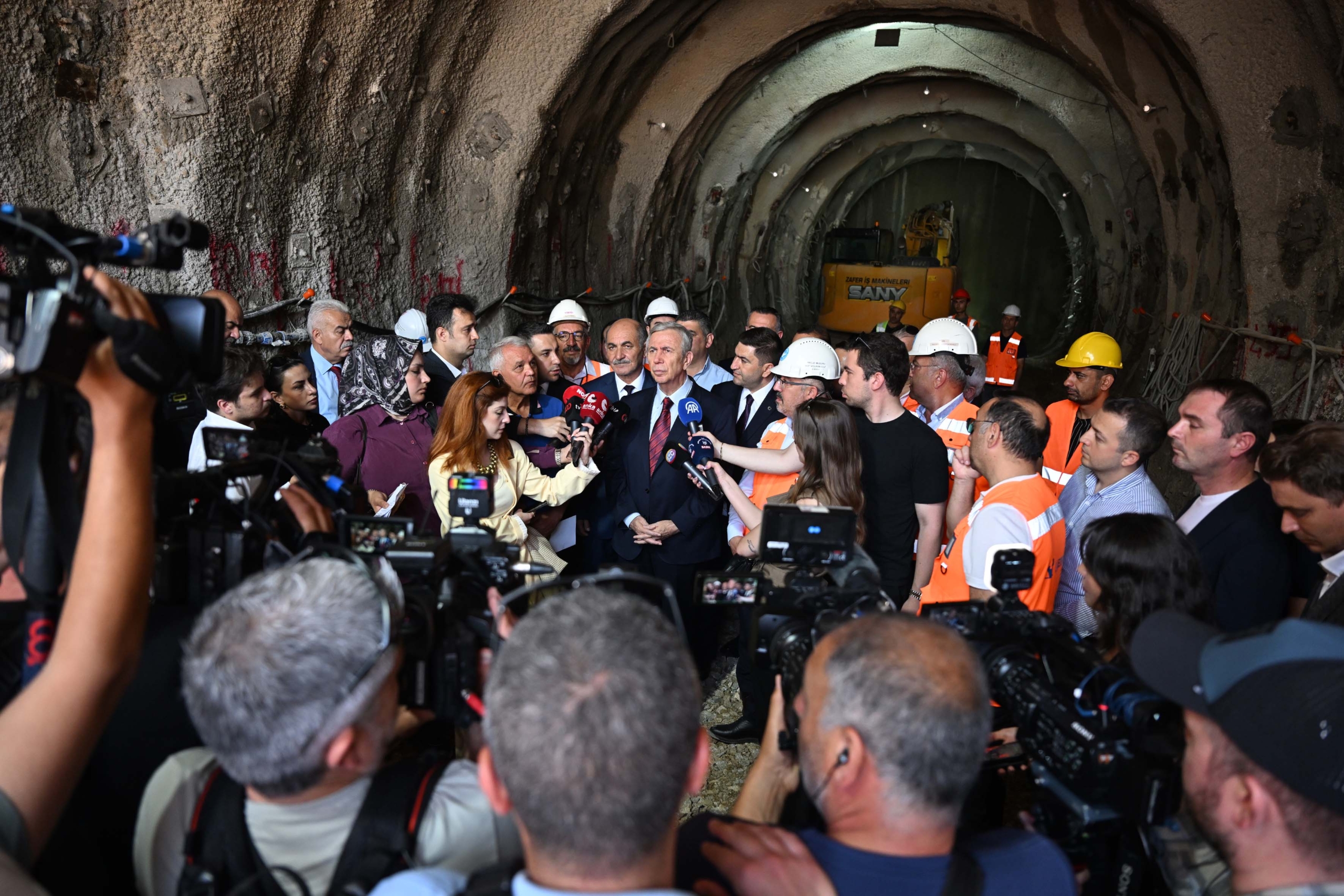 mansur-yavas-mamak-metro-insaatini-ziyaret-etti-26.06.2026
